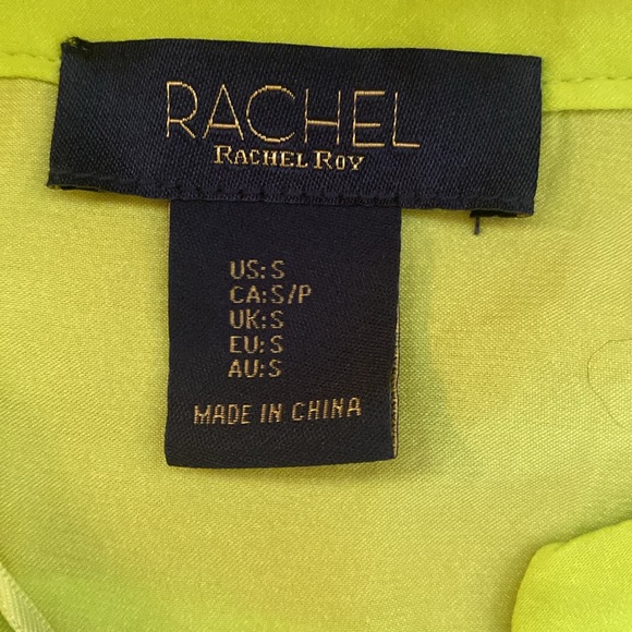 EUC. Rachel by Rachel Ray sleeveless lime, green, semi sheer top. - Picture 5 of 8